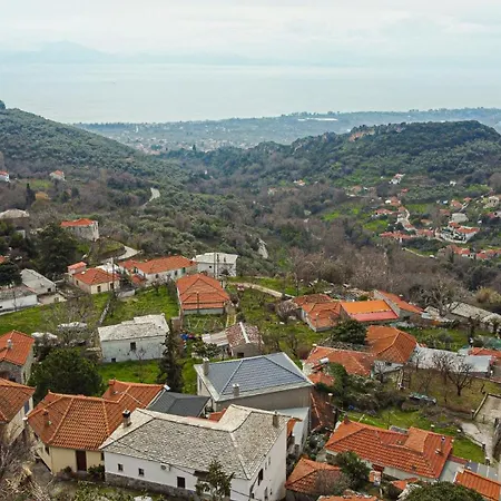 Hotel Terpou Stonehouse And Deluxe Family