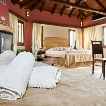 Hotel Terpou Stonehouse And Deluxe Family 4*