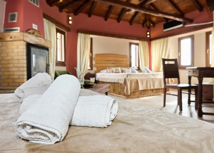 Hotel Terpou Stonehouse And Deluxe Family 4*