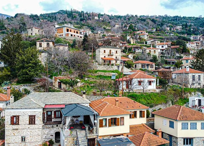 Terpou Stonehouse And Deluxe Family Hotel