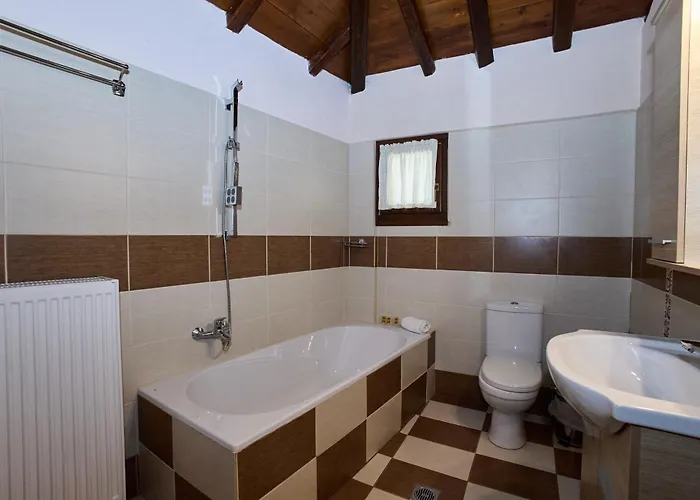 Terpou Stonehouse And Deluxe Family