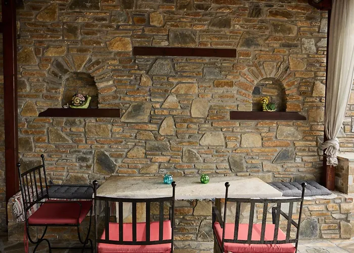 Terpou Stonehouse And Deluxe Family 4*